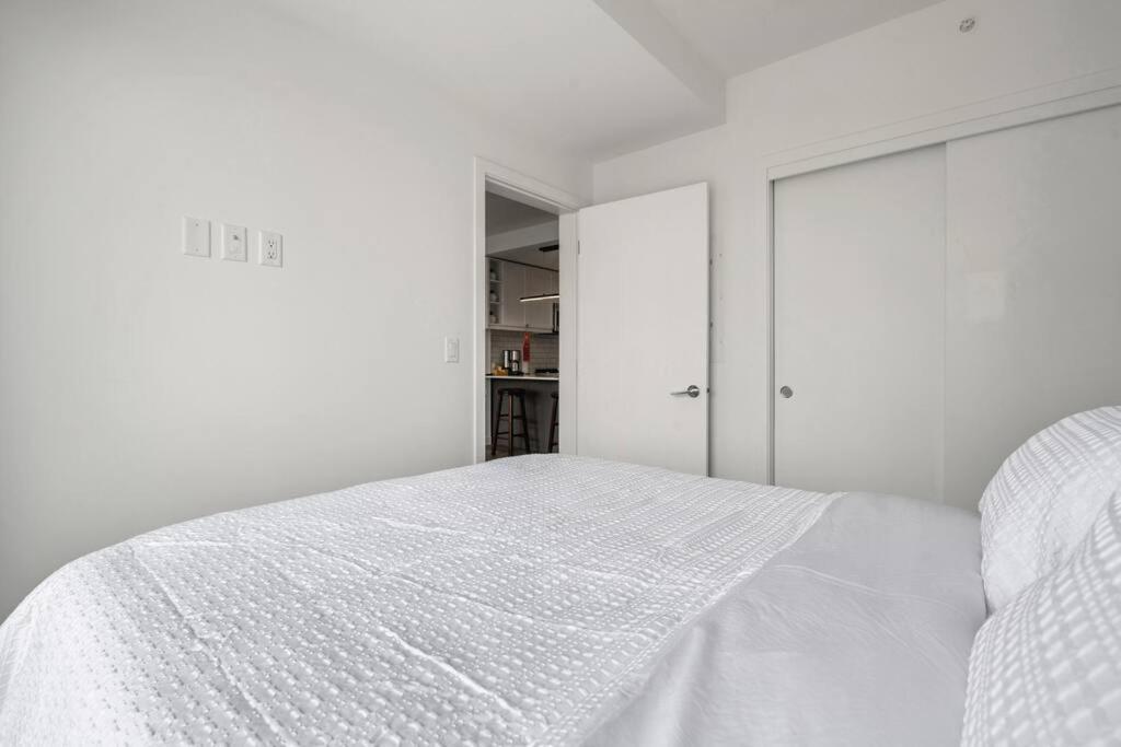 Ferienwohnung Chic 1Br Kensington Unit W/Parking YYC Exterior foto